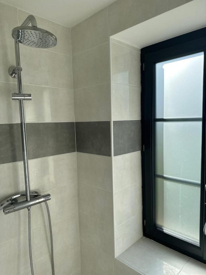 Charmant Appartement En Pierres Bourgoin-Jallieu Екстериор снимка