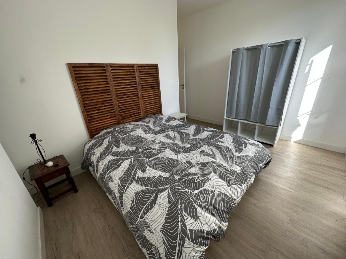 Charmant Appartement En Pierres Bourgoin-Jallieu Екстериор снимка